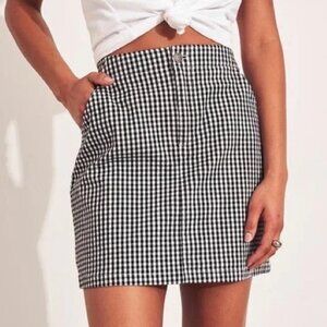 Black and White Plaid Skirt Hollister Medium